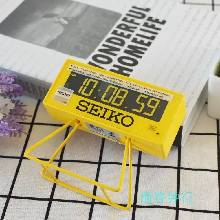 Seiko Retro Clock