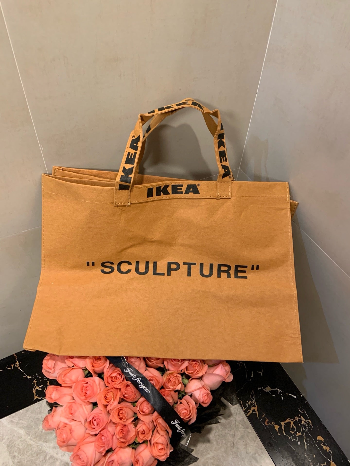 “SCULPTURE” Tote Bag